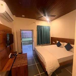  Hotel The Offbeat Lounge