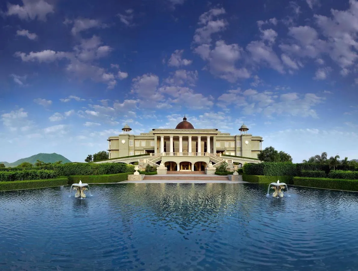 ***** Resort Raffles Udaipur Hotel India
