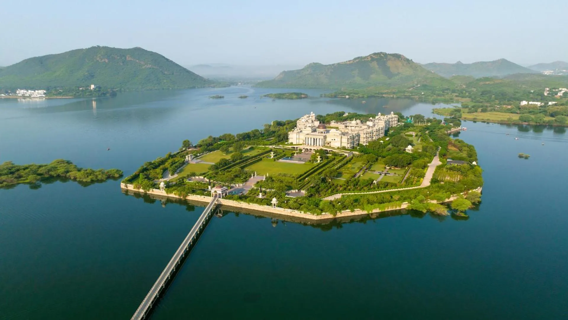 Resort Raffles Udaipur Hotel